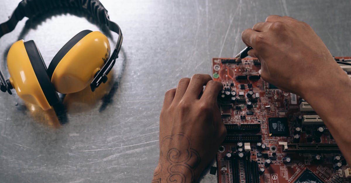 How to Choose the Right Electrical Maintenance Plan for Your Business
